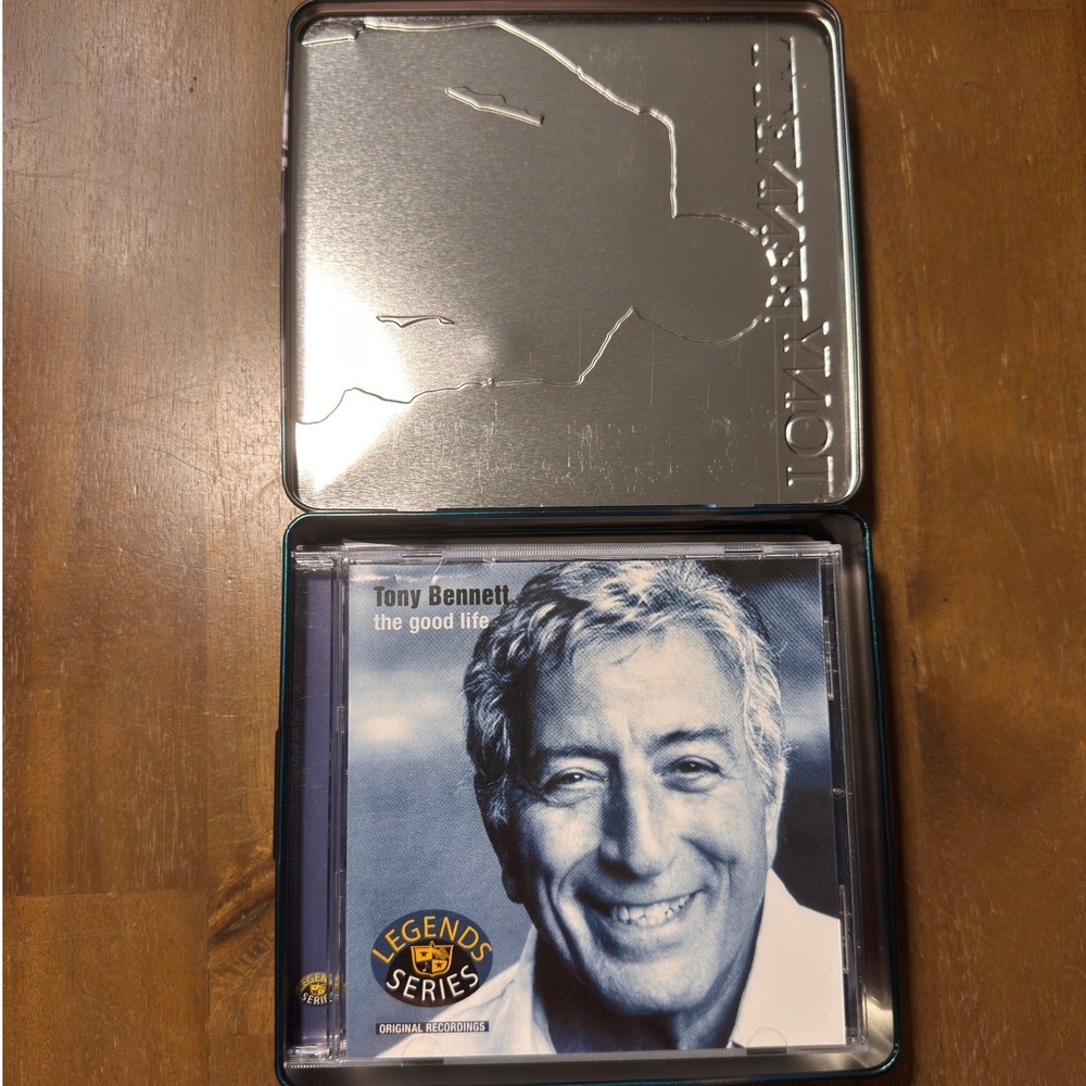 Tony Bennett Collector's Edition 3 CD Set Metal Tin Legends Series TC2 53745 - Picture 2 of 4